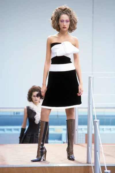 Look 2